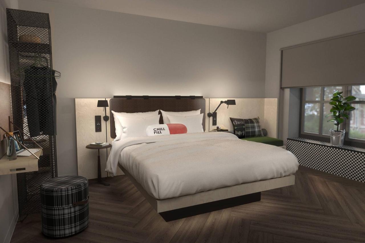 Moxy Sleeper Queen Guest Room 1 Queen